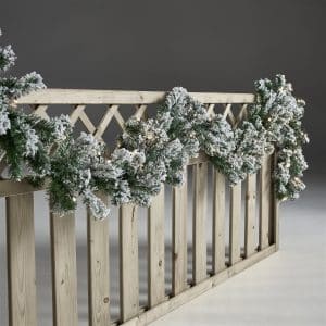 NORDIC WINTER kunstig granguirlande 270 cm med sne og lys